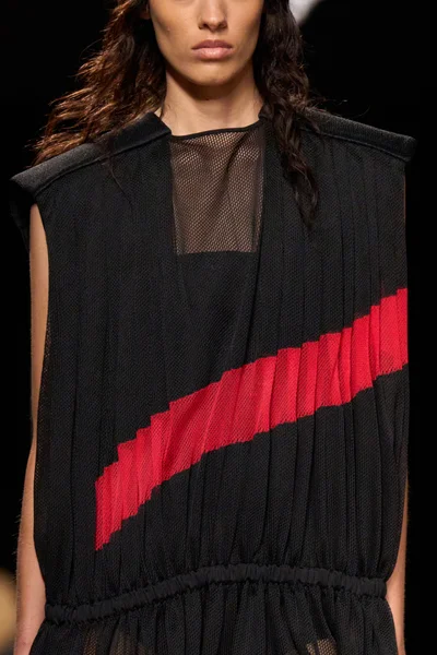 Look 83